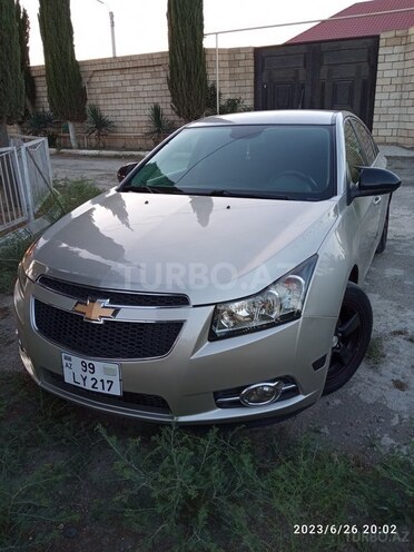 Chevrolet Cruze 2013, 240,000 km - 1.4 l - Salyan