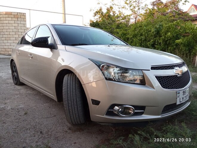 Chevrolet Cruze 2013, 240,000 km - 1.4 l - Salyan