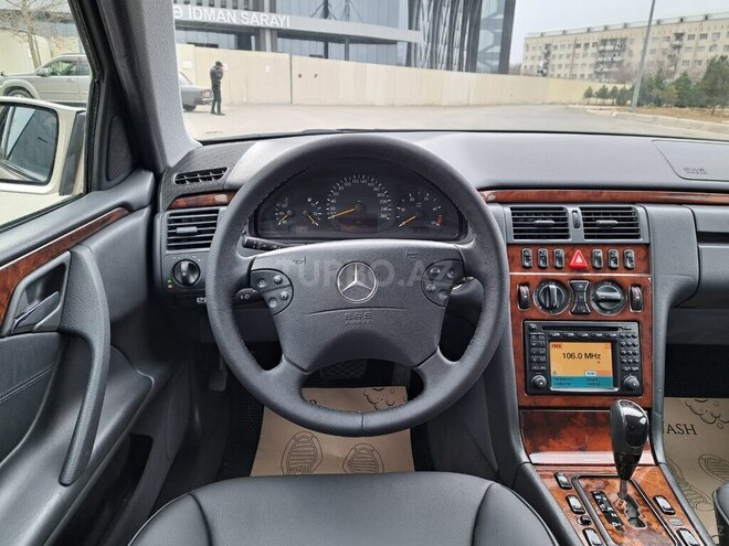 Mercedes E 220 2000, 290,000 km - 2.2 l - Balakən