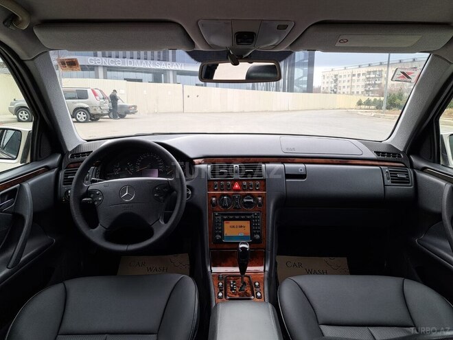 Mercedes E 220 2000, 290,000 km - 2.2 l - Balakən