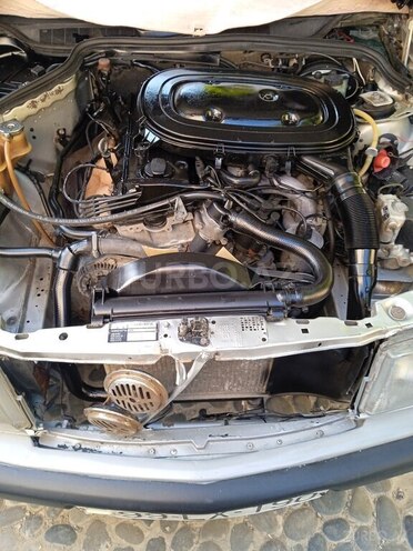 Mercedes 190 1992, 215,000 km - 2.0 л - Bakı