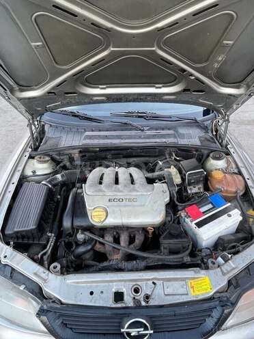 Opel Vectra 1999, 315,000 km - 1.6 l - Bakı