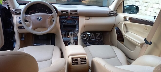 Mercedes C 240 2003, 350,000 km - 2.6 l - Sabirabad