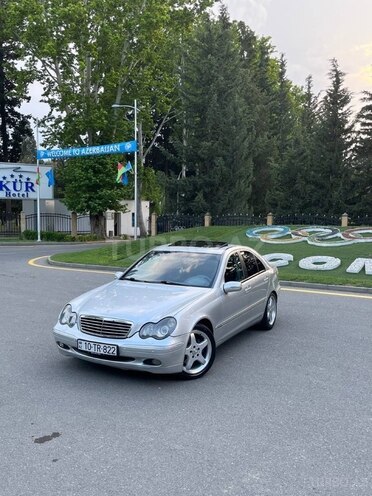 Mercedes C 320 2001, 205,435 km - 3.2 l - Mingəçevir