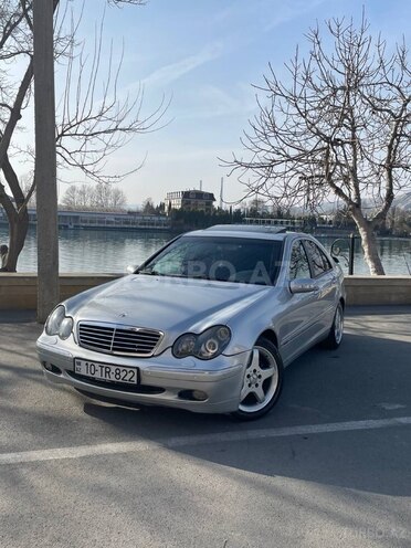 Mercedes C 320 2001, 205,435 km - 3.2 l - Mingəçevir
