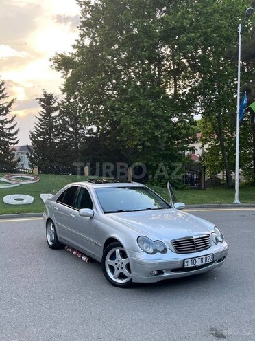 Mercedes C 320 2001, 205,435 km - 3.2 l - Mingəçevir