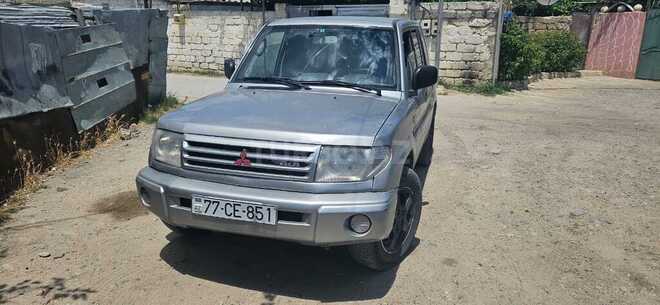 Mitsubishi Pajero io 1999, 252,525 km - 2.0 л - Sumqayıt