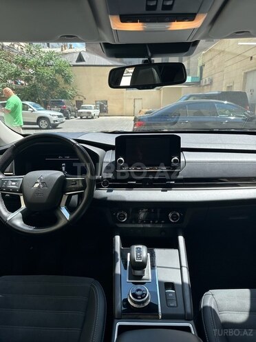 Mitsubishi Outlander 2022, 9,850 km - 2.5 л - Bakı