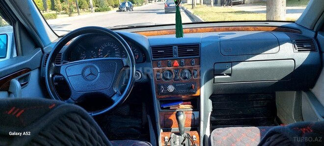 Mercedes C 180 1996, 375,000 km - 1.8 l - Ağcabədi