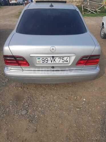 Mercedes E 240 1998, 150,000 km - 2.4 l - Bakı