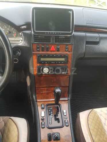 Mercedes E 240 1998, 150,000 km - 2.4 l - Bakı