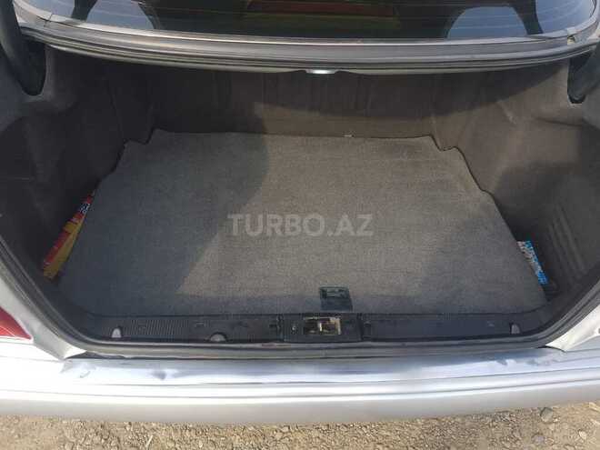 Mercedes E 240 1998, 150,000 km - 2.4 l - Bakı
