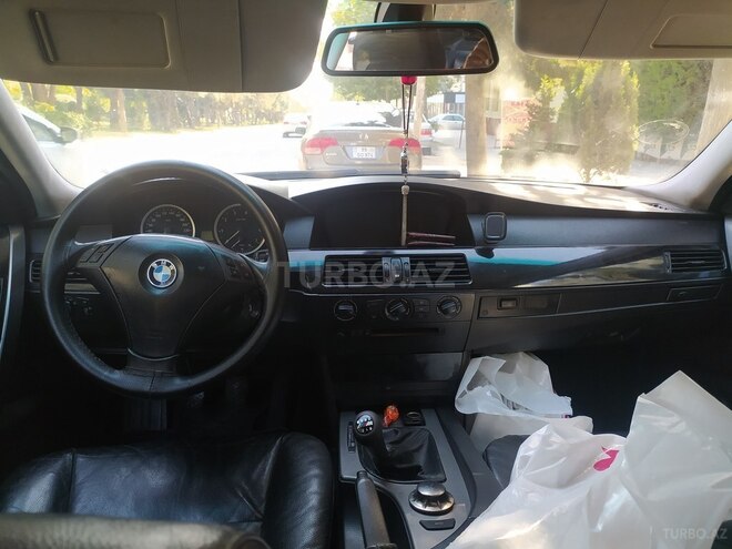 BMW 525 2006, 285,000 km - 2.5 л - Bakı