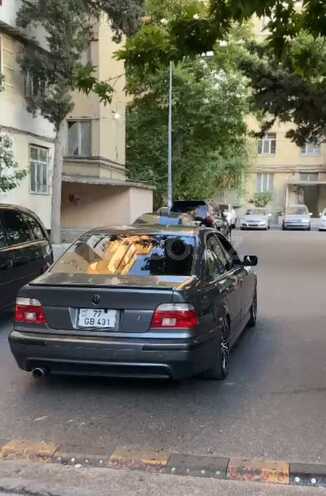 BMW 530 2001, 280,000 km - 3.0 l - Bakı