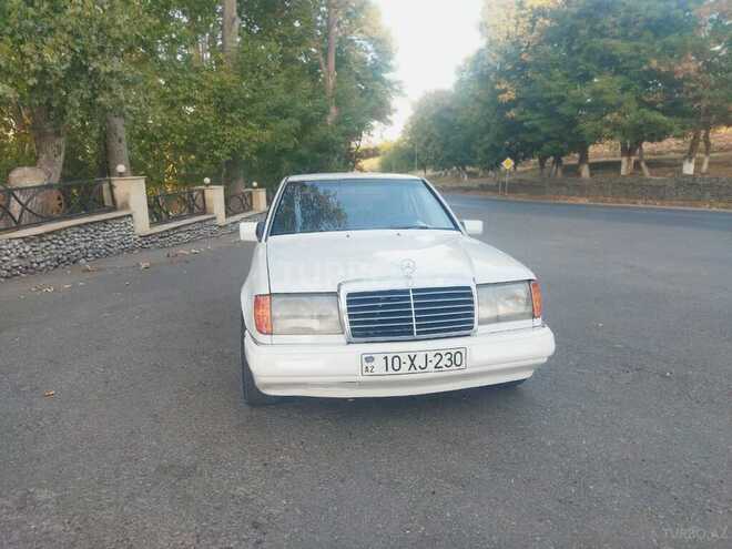 Mercedes E 230 1991, 295,000 km - 2.3 l - Bakı