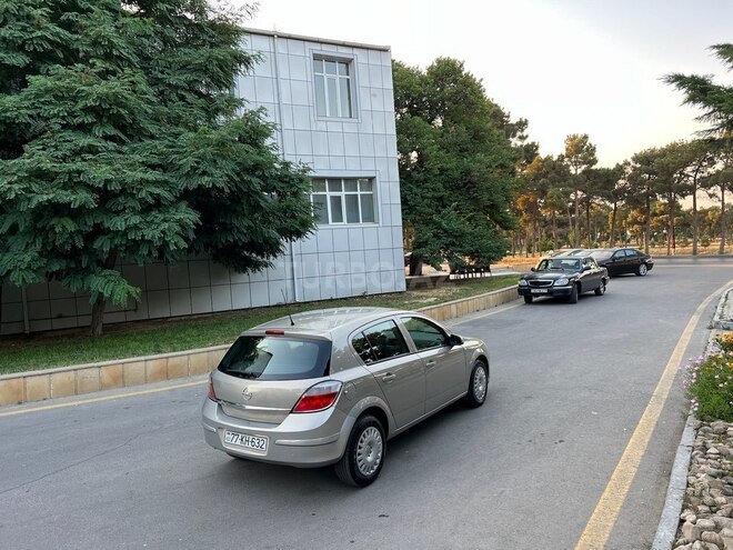 Opel Astra 2004, 158,000 km - 1.4 l - Bakı