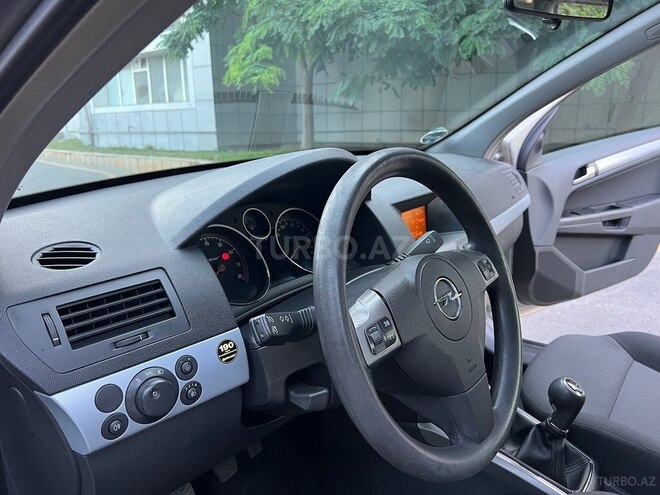 Opel Astra 2004, 158,000 km - 1.4 l - Bakı