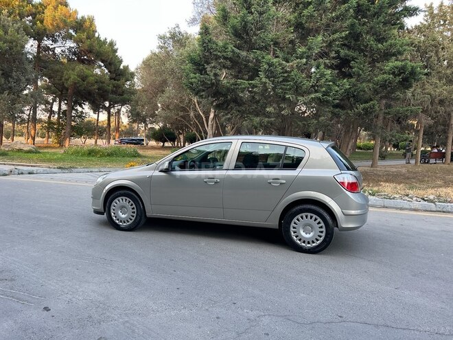 Opel Astra 2004, 158,000 km - 1.4 l - Bakı