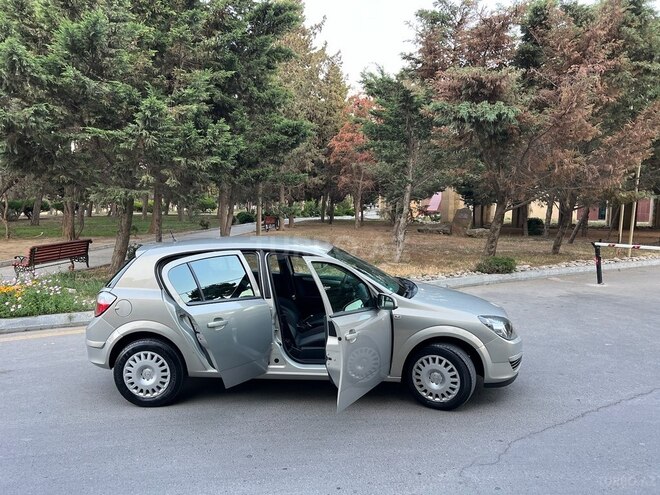 Opel Astra 2004, 158,000 km - 1.4 l - Bakı