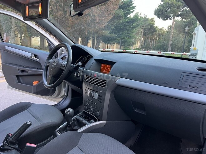 Opel Astra 2004, 158,000 km - 1.4 l - Bakı