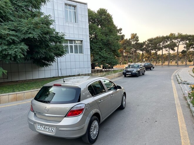 Opel Astra 2004, 158,000 km - 1.4 l - Bakı