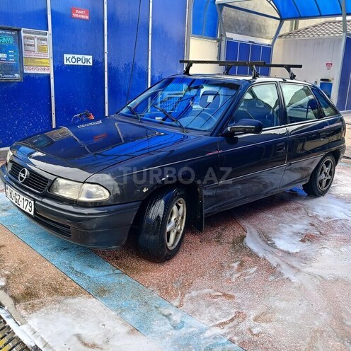 Opel Astra 1994, 35,000 km - 1.6 l - Gəncə