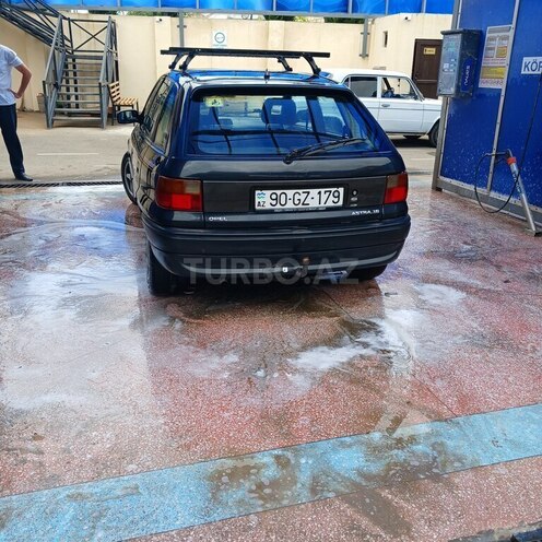 Opel Astra 1994, 35,000 km - 1.6 l - Gəncə