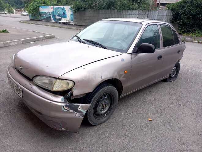 Hyundai Accent 1995, 230,000 km - 1.5 l - Quba