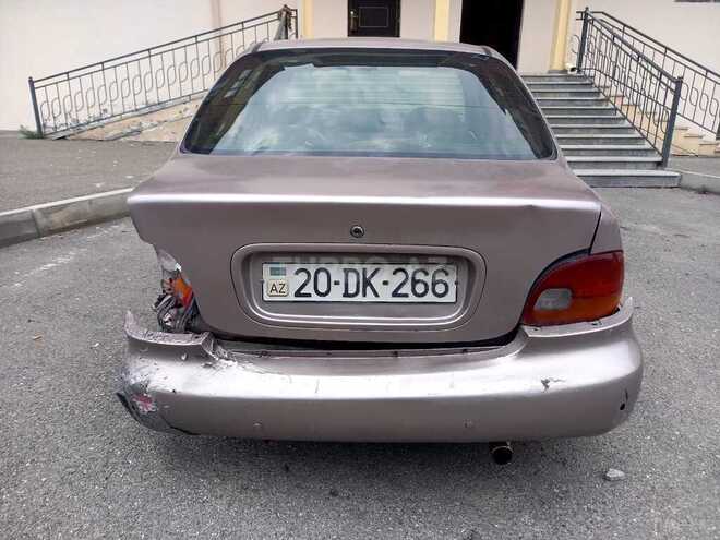 Hyundai Accent 1995, 230,000 km - 1.5 l - Quba