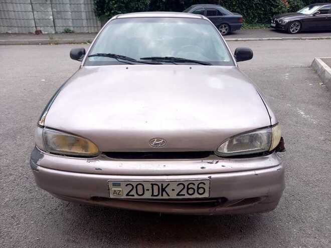 Hyundai Accent 1995, 230,000 km - 1.5 l - Quba