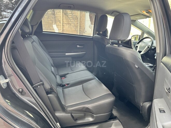Toyota Prius V 2014, 122,405 km - 1.8 l - Bakı