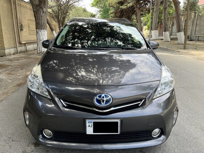 Toyota Prius V 2014, 122,405 km - 1.8 l - Bakı