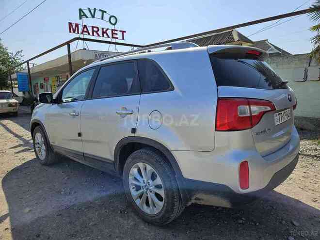 Kia Sorento 2013, 282,000 km - 2.0 l - Neftçala