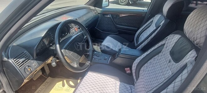 Mercedes C 220 1995, 414,000 km - 2.2 l - Bakı