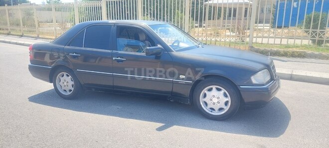 Mercedes C 220 1995, 414,000 km - 2.2 l - Bakı