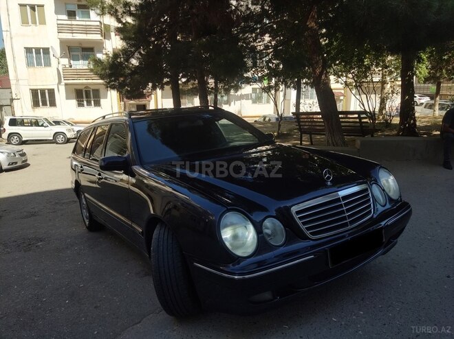 Mercedes E 220 2001, 322,000 km - 2.2 l - Bakı