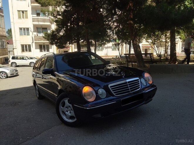 Mercedes E 220 2001, 322,000 km - 2.2 l - Bakı