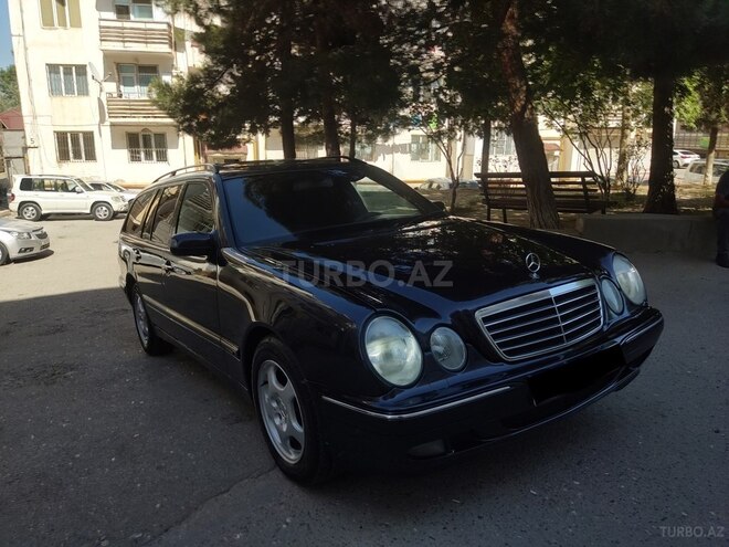 Mercedes E 220 2001, 322,000 km - 2.2 l - Bakı
