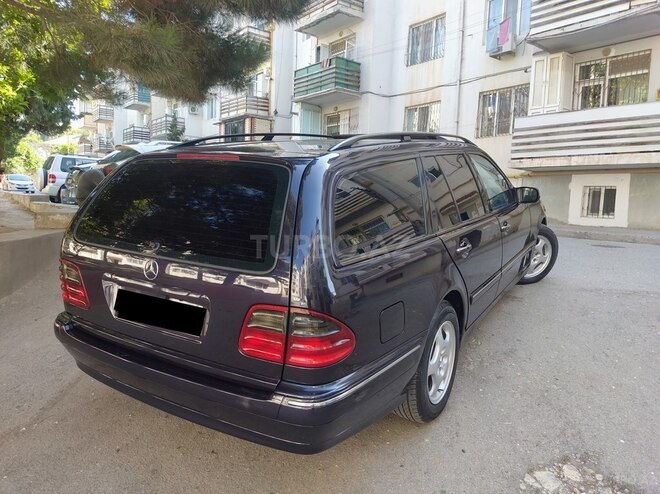 Mercedes E 220 2001, 322,000 km - 2.2 l - Bakı