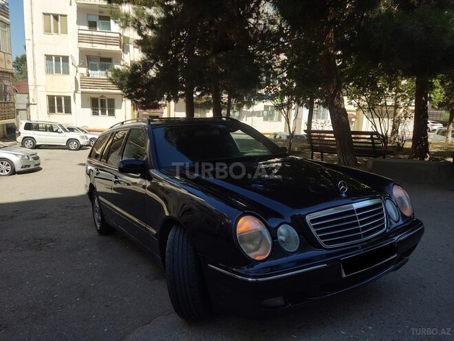 Mercedes E 220 2001, 322,000 km - 2.2 l - Bakı