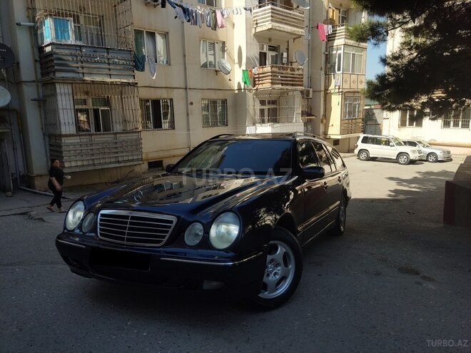 Mercedes E 220 2001, 322,000 km - 2.2 l - Bakı