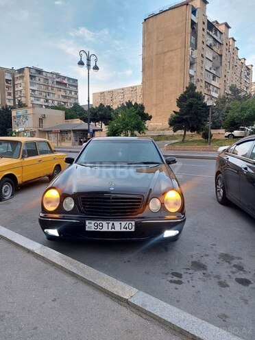 Mercedes E 200 2001, 471,000 km - 2.0 l - Bərdə