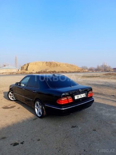 Mercedes E 200 2001, 471,000 km - 2.0 l - Bərdə