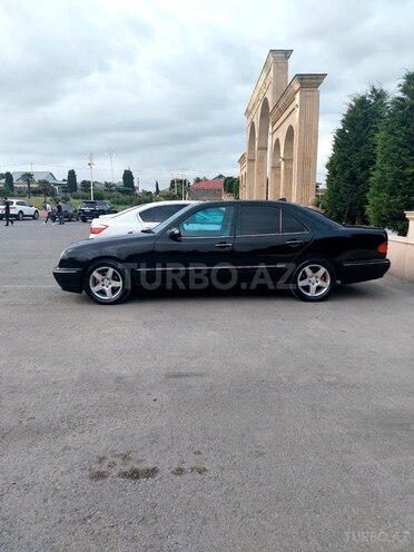 Mercedes E 200 2001, 471,000 km - 2.0 l - Bərdə