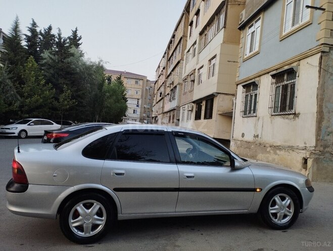 Opel Vectra 1997, 379,142 km - 2.0 l - Sumqayıt