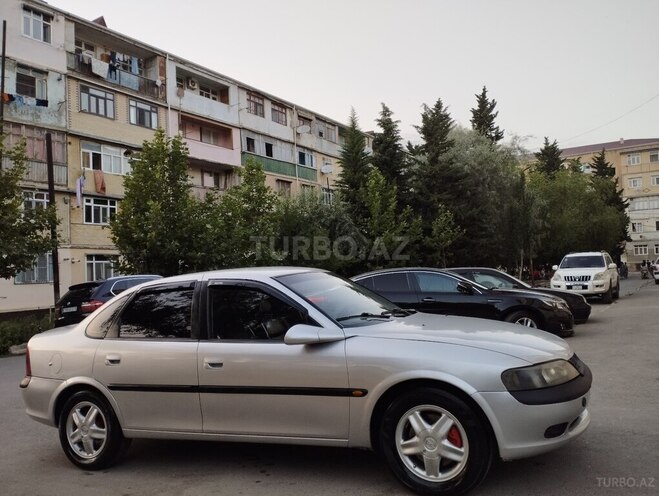 Opel Vectra 1997, 379,142 km - 2.0 l - Sumqayıt