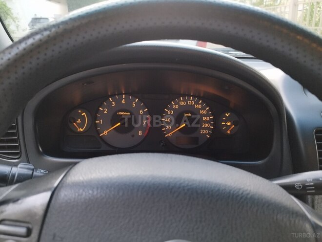 Nissan Sunny 2011, 214,300 km - 1.6 л - Bakı