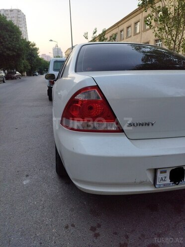 Nissan Sunny 2011, 214,300 km - 1.6 л - Bakı
