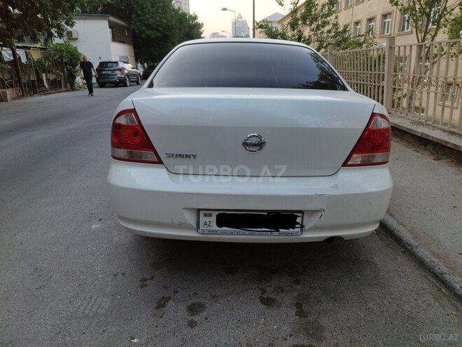 Nissan Sunny 2011, 214,300 km - 1.6 л - Bakı