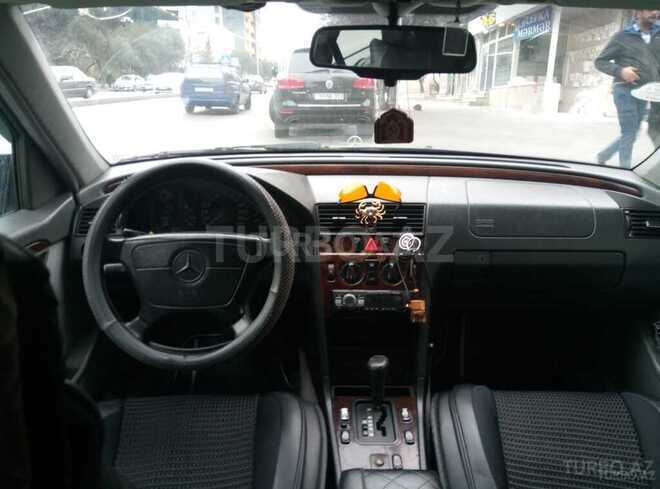 Mercedes E 320 1997, 35,200 km - 3.2 л - Sabirabad